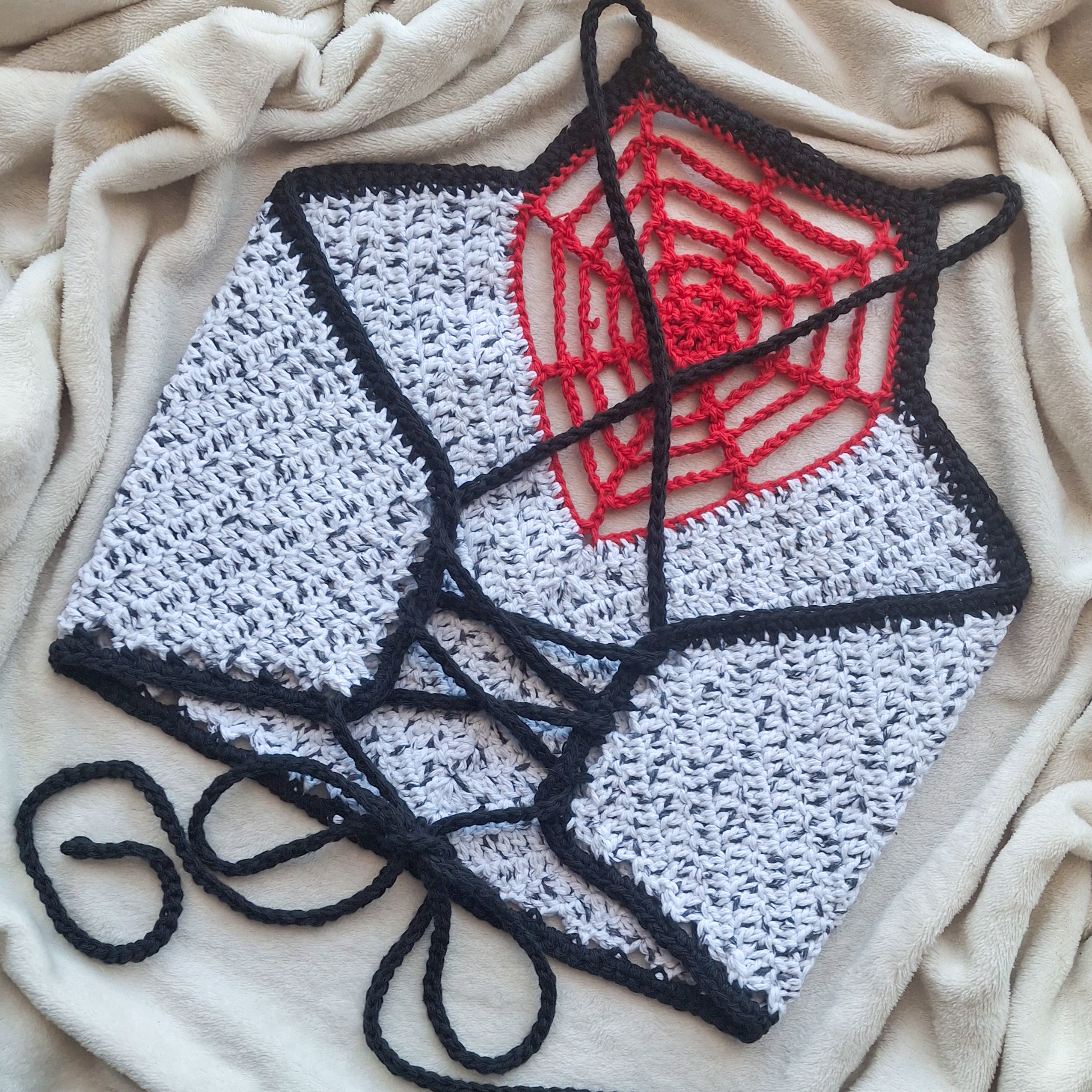 Salt n Pepper Spiderweb Top Medium